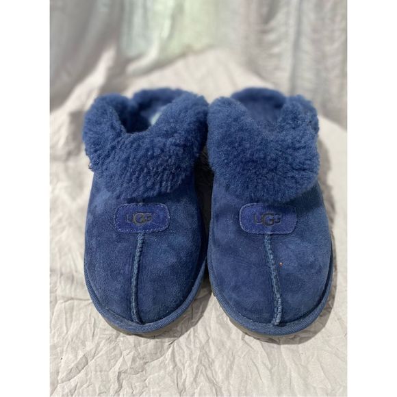 UGG Shoes - UGG slide in slippers sooo comfy and beautiful color